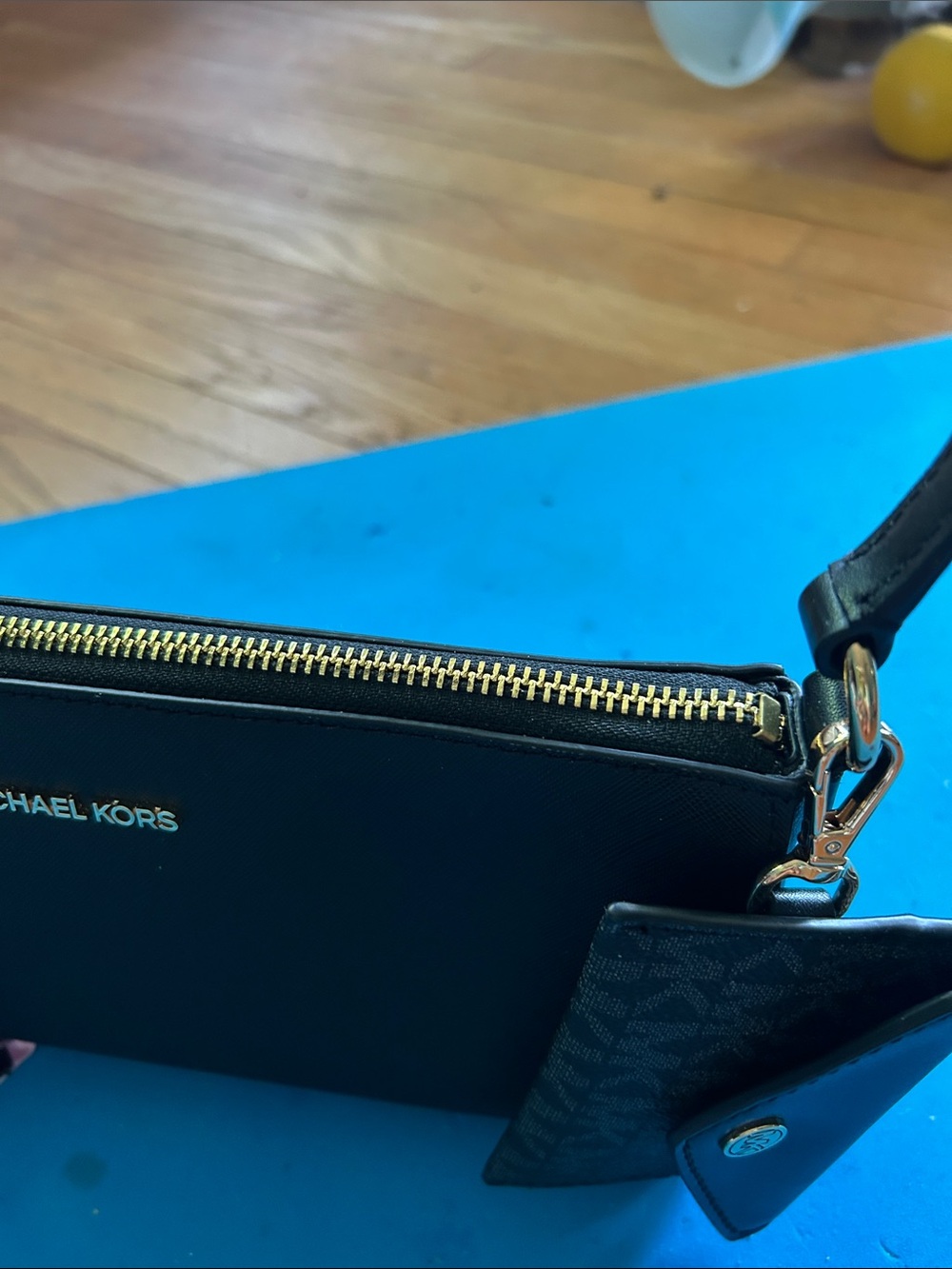 Michael Kors Black Leather Shoulder Bag with Pink Accent Scarf NWT. - Picture 2 of 7